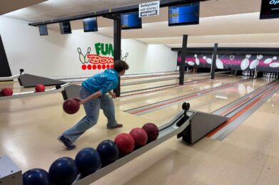 Bummel 2025 Junge Garde Bowling 1